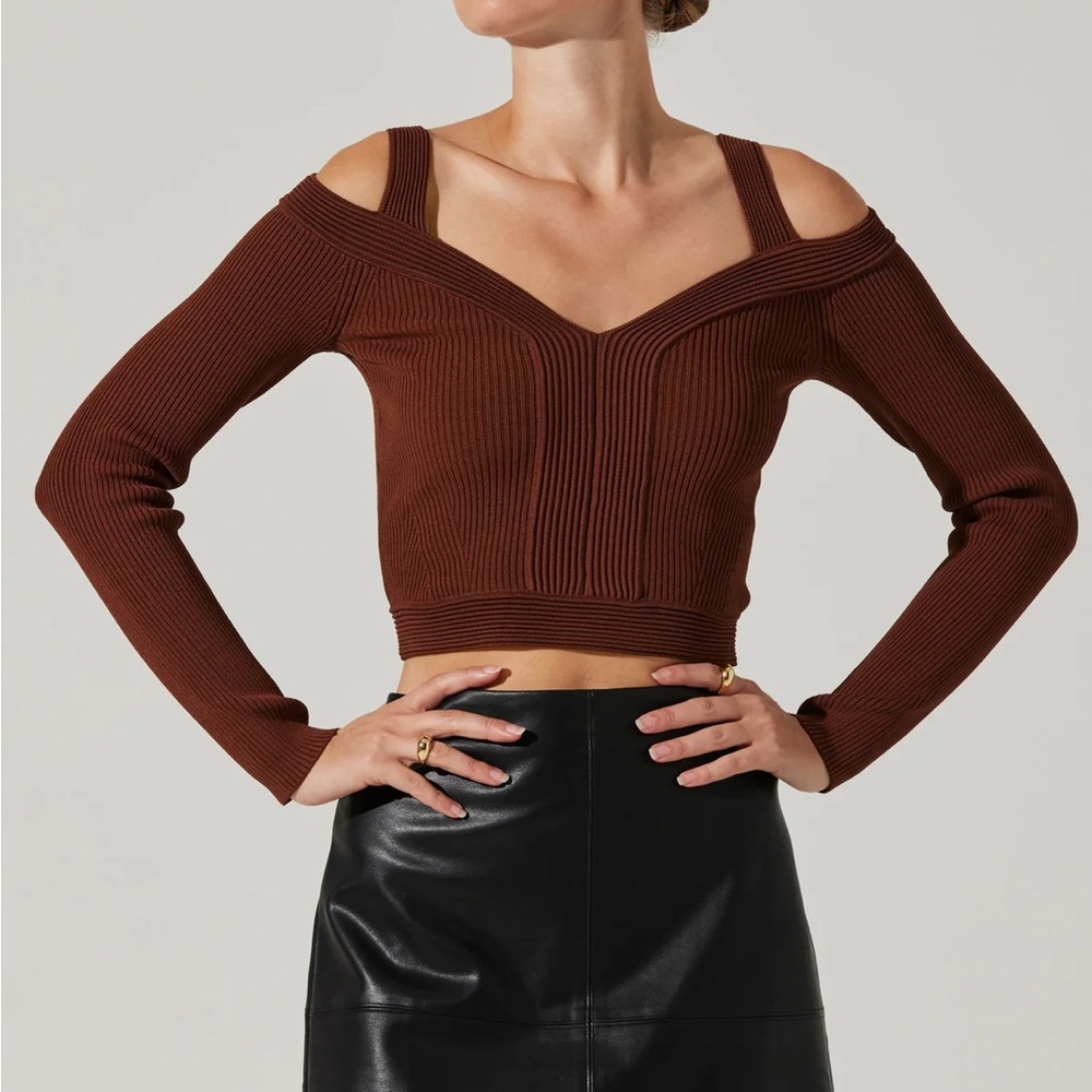 ASTR THE LABEL PACEY RIBBER COLOR SWEATER NWT